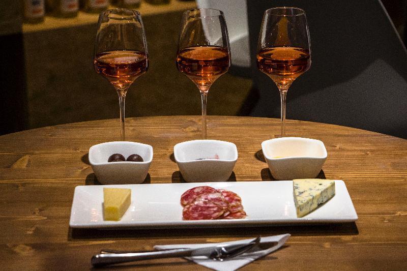 Wine Hotel Кишинёв Экстерьер фото