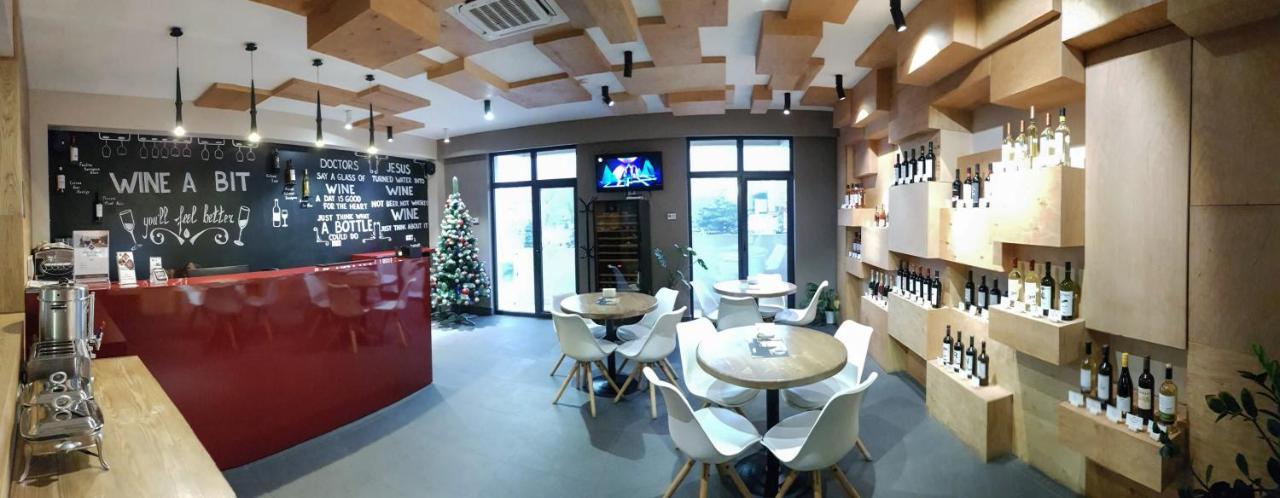 Wine Hotel Кишинёв Экстерьер фото