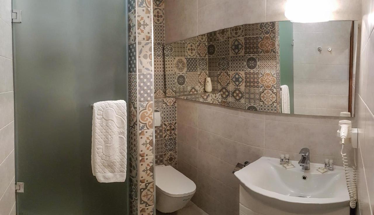 Wine Hotel Кишинёв Экстерьер фото