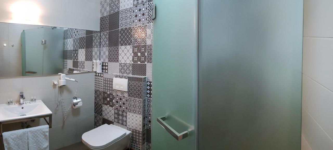 Wine Hotel Кишинёв Экстерьер фото