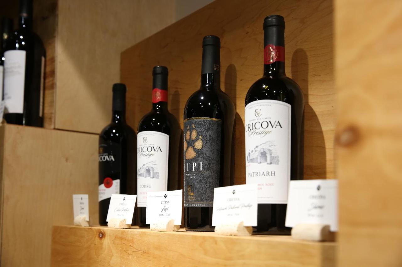Wine Hotel Кишинёв Экстерьер фото